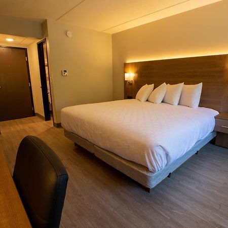 Superior Stay Hotel Marquette Extérieur photo