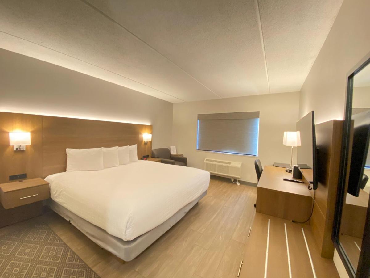 Superior Stay Hotel Marquette Extérieur photo