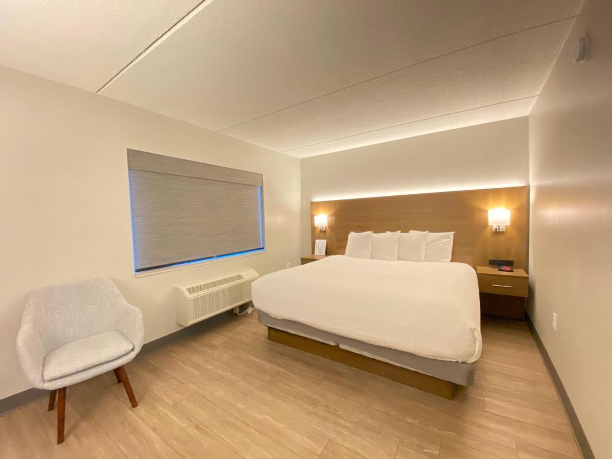 Superior Stay Hotel Marquette Extérieur photo